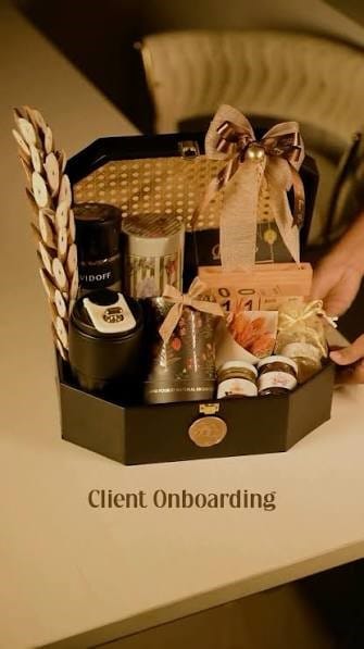 Employee appreciation gift hampers India from Canada — corporate bulk order