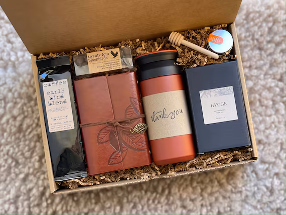 Employee appreciation corporate gift hampers India — UK company